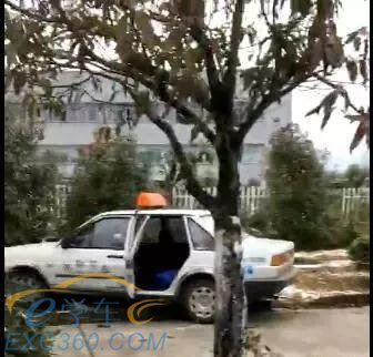 安徽一驾校学员练车时发生交通事故致,一人身亡!
