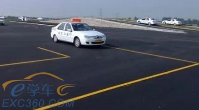 铜仁交警:男子预约考驾照 员工布网擒逃犯